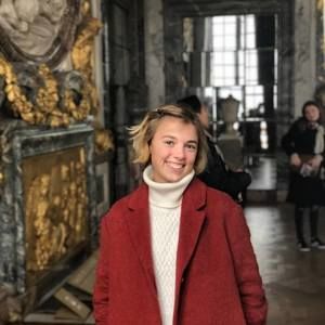 Meet your Posher, Beatrice